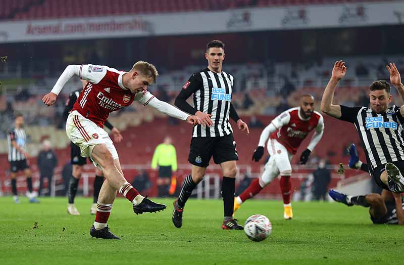 Số liệu thống kê về Arsenal gặp Newcastle đối đầu